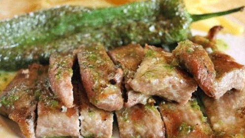 Menú carne a la piedra con 5 entrantes para 2 personas